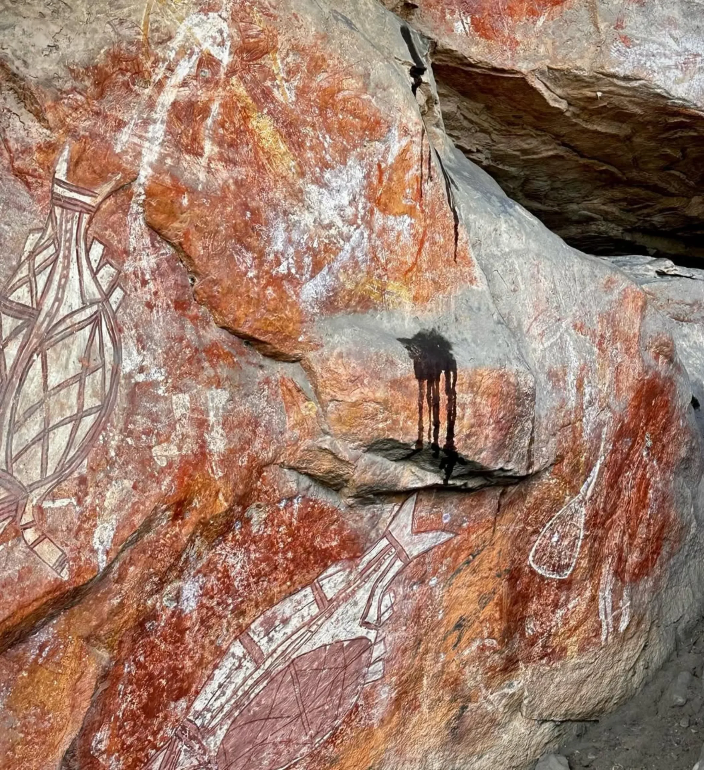 rock overhang, Kakadu