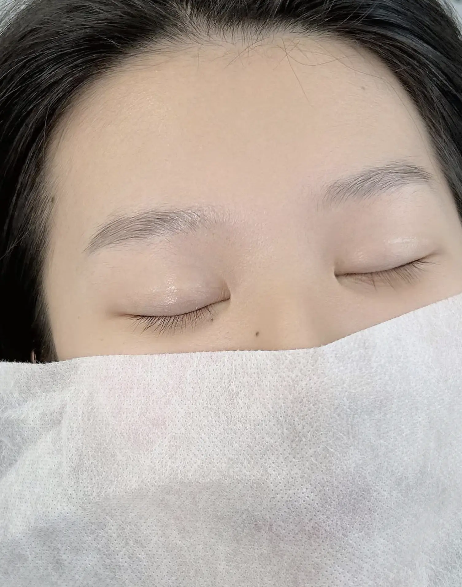 Modern cosmetic brows vs old styles
